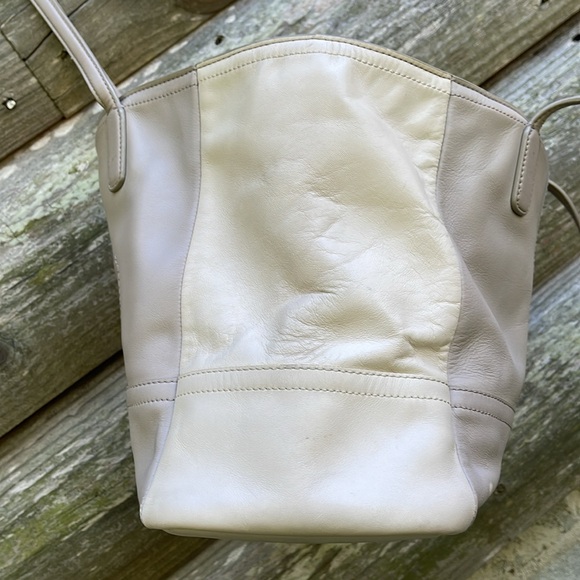 Vintage Leather COACH Shoulder Bag - Picture 7 of 13